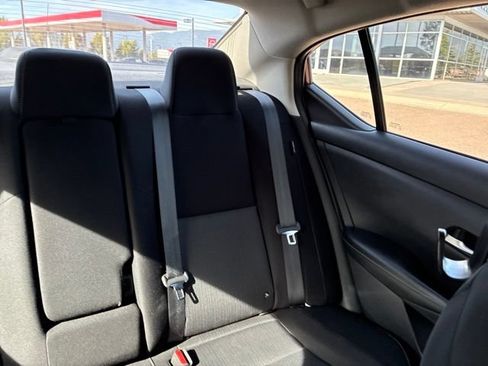Used 2020 Nissan Sentra SV FWD image 22
