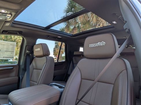 New 2026 Chevrolet Tahoe High Country w/ Sun And Tow Package AWD/4WD image 20