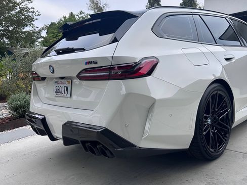 Used 2025 BMW M5 Touring w/ M Driver's Package image 8