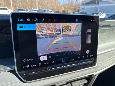 New 2026 Volkswagen Tiguan SE R-Line image 19