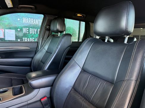 Used 2015 Jeep Grand Cherokee Limited image 17