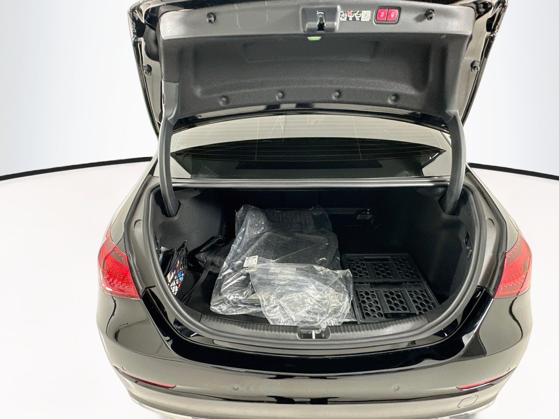 Certified 2026 Mercedes-Benz C 300 Sedan image 29