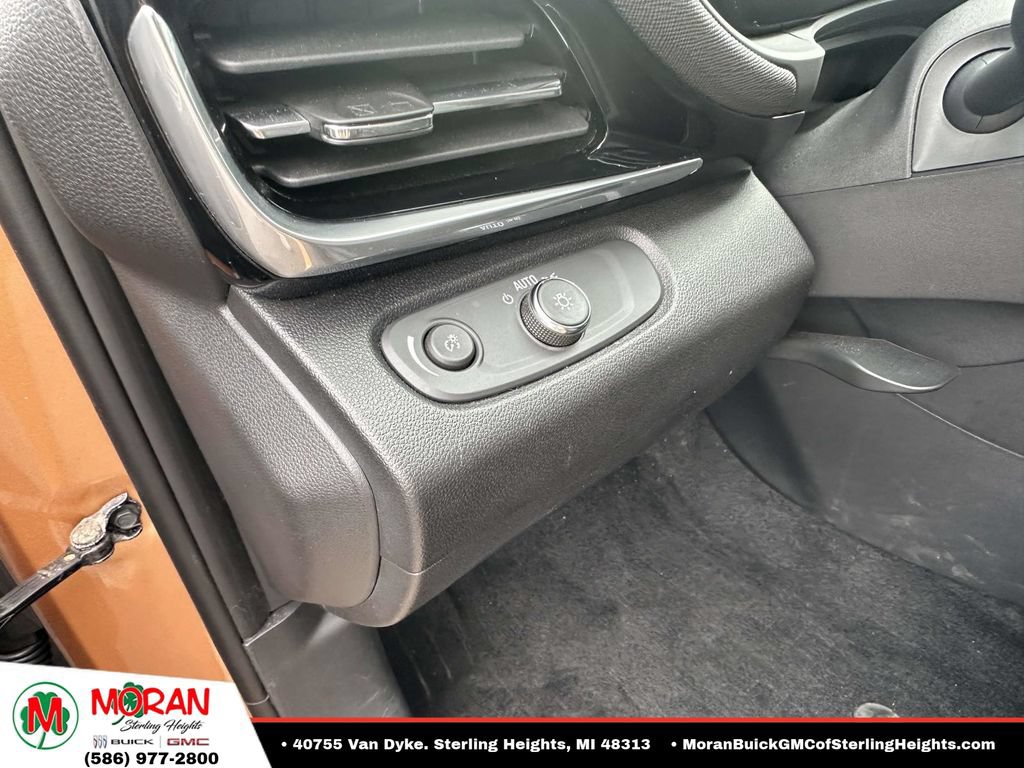 Certified 2024 Buick Envista Sport Touring w/ Convenience I Package FWD image 19