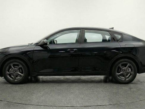 Used 2025 Kia K4 LXS FWD image 5