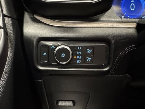 Used 2020 Ford Explorer Platinum w/ Premium Technology Package image 33