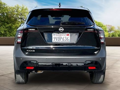 Used 2026 Nissan Kicks SV FWD image 5
