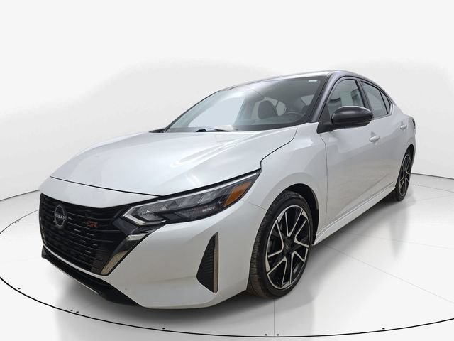 Used 2025 Nissan Sentra SR FWD image 10