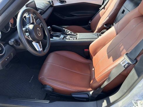 Used 2022 MAZDA MX-5 Miata RF Grand Touring w/ Weather Package RWD image 16