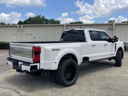 New 2026 Ford F350 Platinum w/ Platinum Plus Package