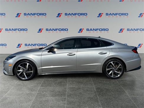 Used 2021 Hyundai Sonata SEL Plus image 2
