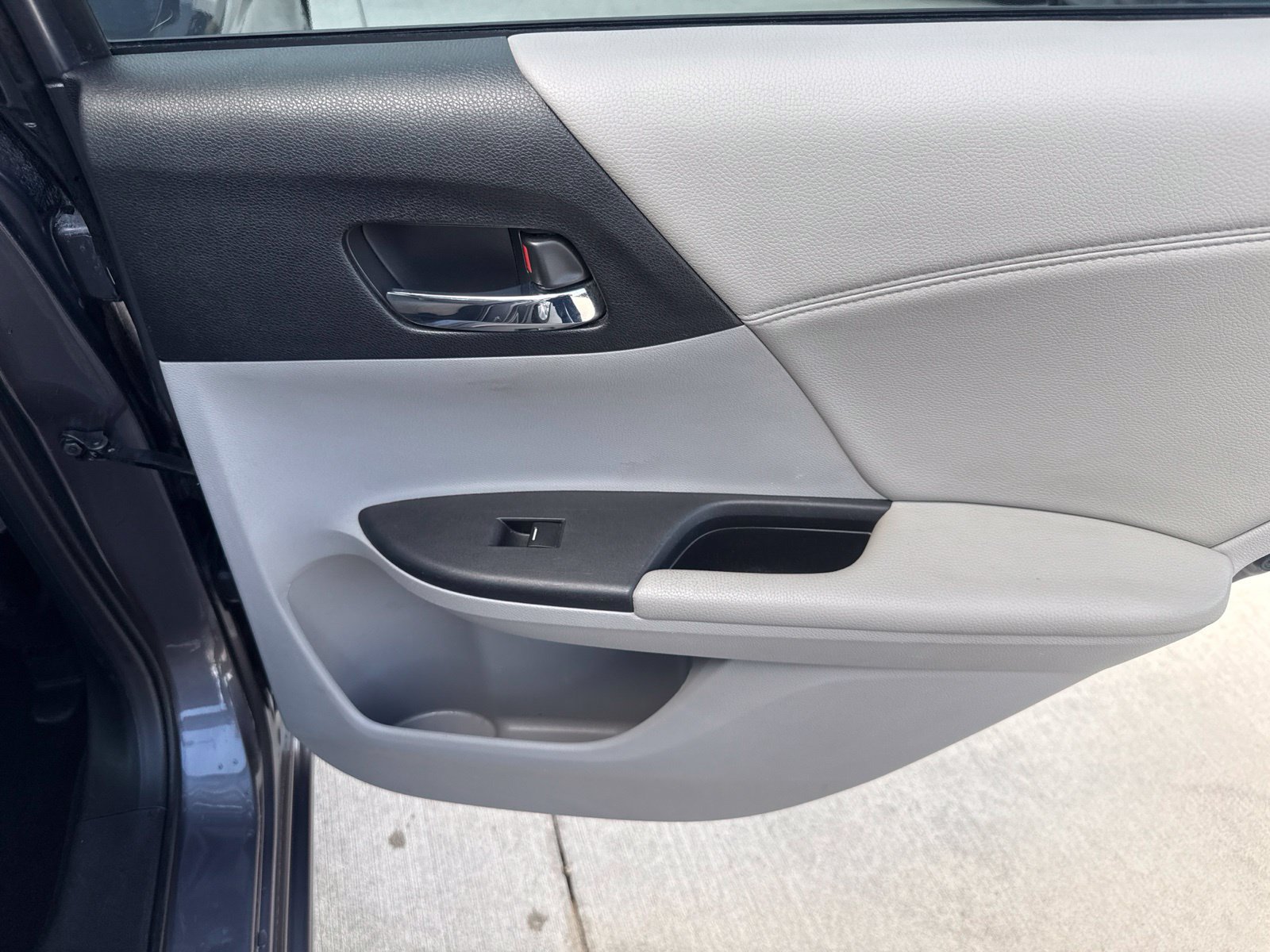 Used 2014 Honda Accord EX-L image 25
