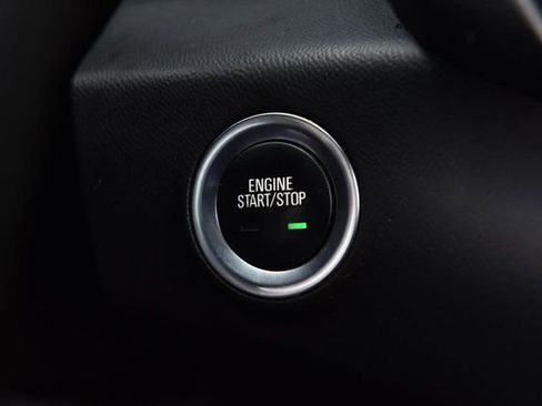 Used 2024 GMC Terrain SLT image 18