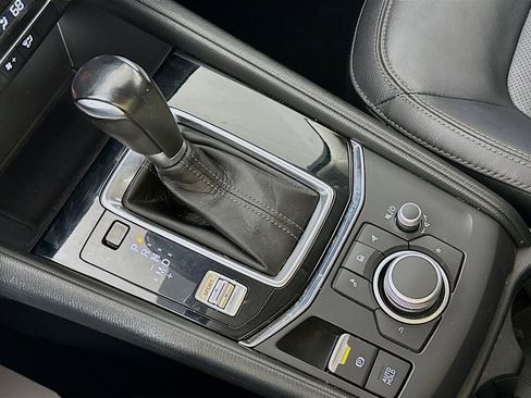 Used 2021 MAZDA CX-5 Touring image 19
