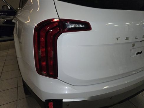 Used 2024 Kia Telluride S w/ S Sunroof Package image 29