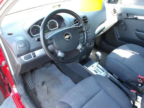 Used 2010 Chevrolet Aveo LT FWD image 9