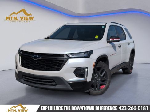 Used 2022 Chevrolet Traverse Premier w/ Redline Edition FWD image 1