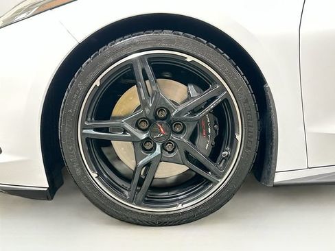 Used 2020 Chevrolet Corvette Stingray Preferred Cpe w/ 2LT Preferred Equipment Group RWD image 28