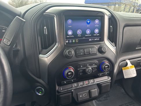 Used 2021 Chevrolet Silverado 1500 RST image 21