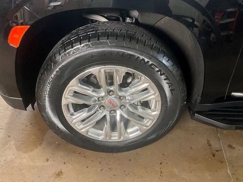 Used 2023 GMC Yukon SLT image 14