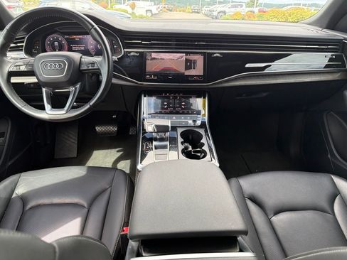 Used 2020 Audi Q8 Premium Plus AWD/4WD image 19