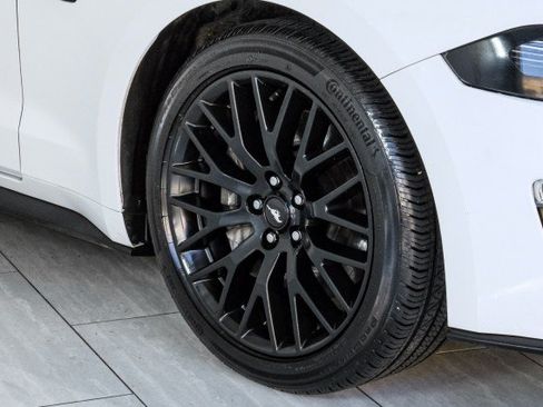 Used 2018 Ford Mustang GT Premium w/ Black Accent Package RWD image 48