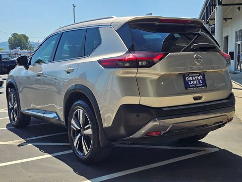 Used 2022 Nissan Rogue SL w/ SL Premium Package AWD/4WD image 3