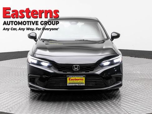 Used 2024 Honda Civic EX-L image 2
