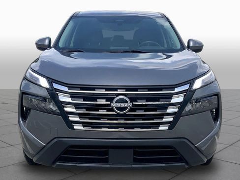 Used 2024 Nissan Rogue SV FWD image 4