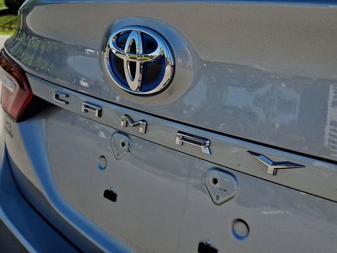 Used 2024 Toyota Camry XLE w/ Cold Weather Package FWD image 28