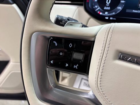 Used 2023 Land Rover Range Rover SE image 21