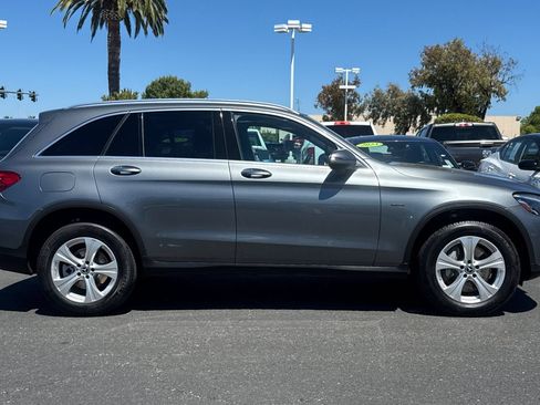 Used 2018 Mercedes-Benz GLC 350e 4MATIC image 4