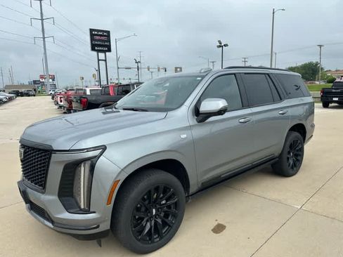 Used 2026 Cadillac Escalade Sport w/ LPO, ONYX Package AWD/4WD image 4