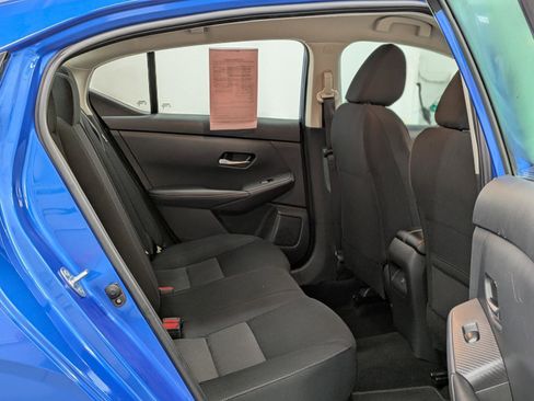 Used 2023 Nissan Sentra SV image 16