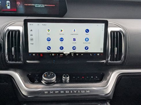 New 2026 Ford Expedition Max Platinum image 17