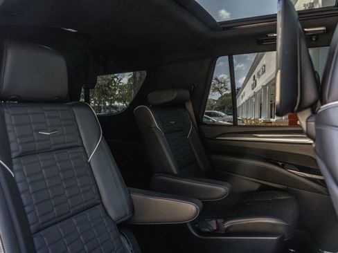Used 2025 Cadillac Escalade V w/ LPO, Floor Liner Package image 24