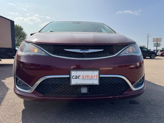 Used 2020 Chrysler Pacifica Touring-L Plus w/ Tire & Wheel Group FWD image 2