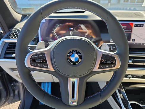 New 2026 BMW X7 M60i image 14