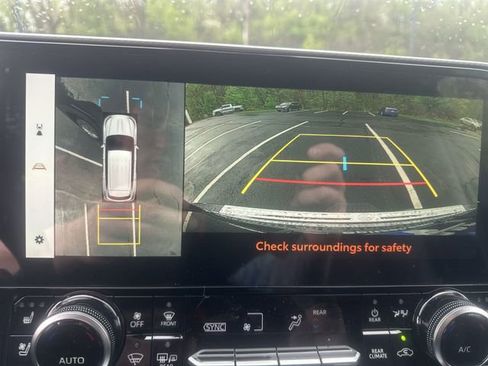 New 2026 Toyota Highlander Platinum AWD/4WD image 27