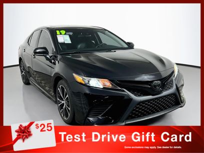 Used 2019 Toyota Camry SE