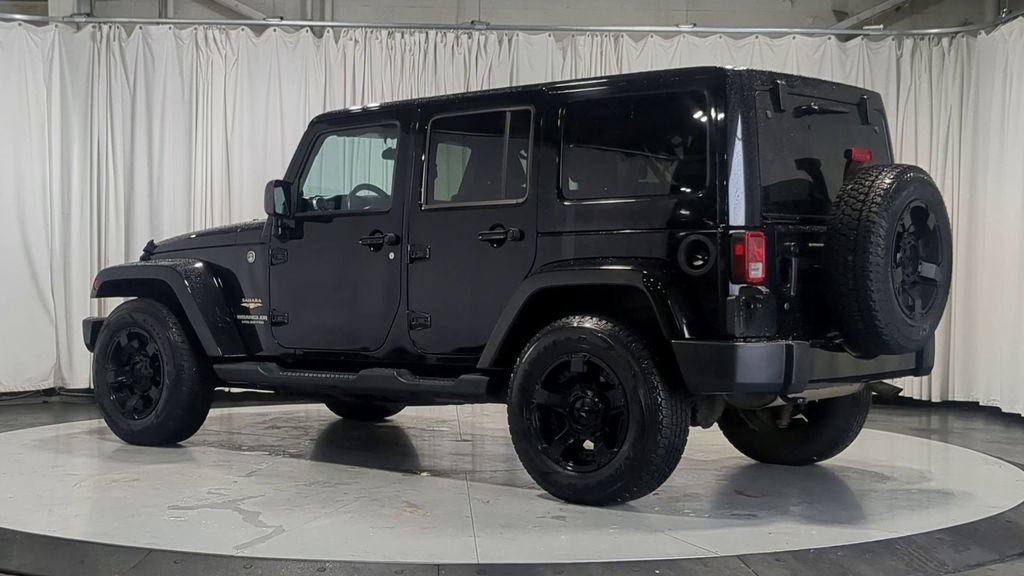 Used 2012 Jeep Wrangler Unlimited Sahara AWD/4WD image 8