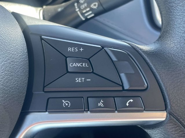 Used 2025 Nissan Versa SV w/ Trunk Package FWD image 23