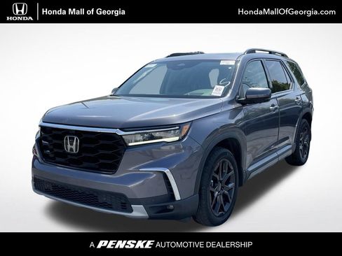 Used 2025 Honda Pilot Elite image 1