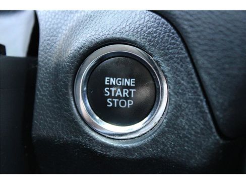 Used 2021 Toyota RAV4 XLE Premium AWD/4WD image 27