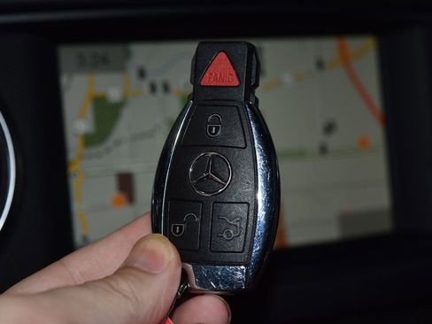 Used 2014 Mercedes-Benz SL 550 image 19