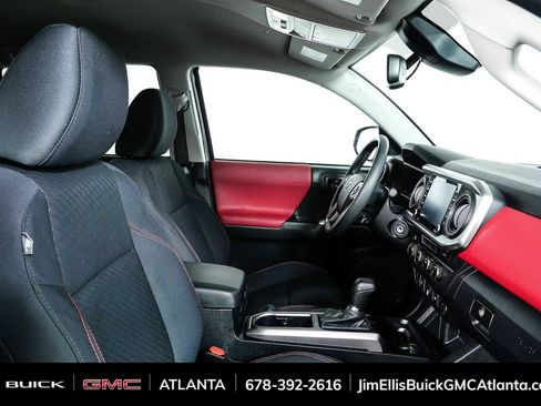 Used 2022 Toyota Tacoma SR5 AWD/4WD image 20