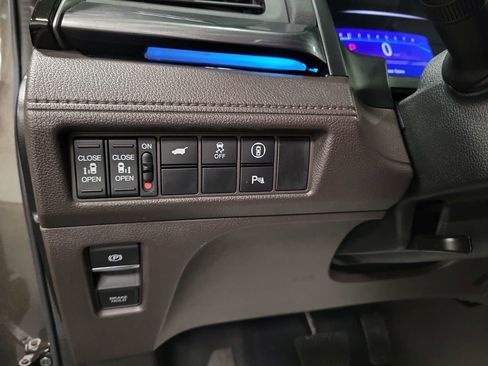 Used 2023 Honda Odyssey Elite image 19