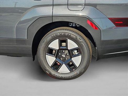 Certified 2026 Hyundai Santa Fe SEL FWD image 10