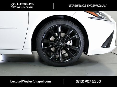 Used 2022 Lexus ES 350 F Sport image 5