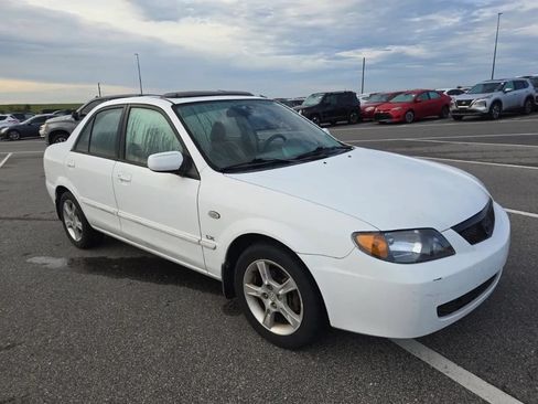Used 2003 MAZDA Protege FWD image 6