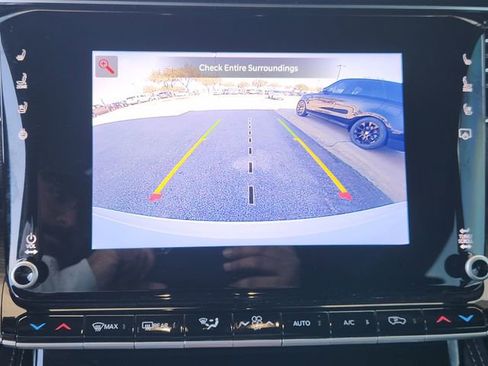 Used 2024 Jeep Wagoneer L Series II image 14